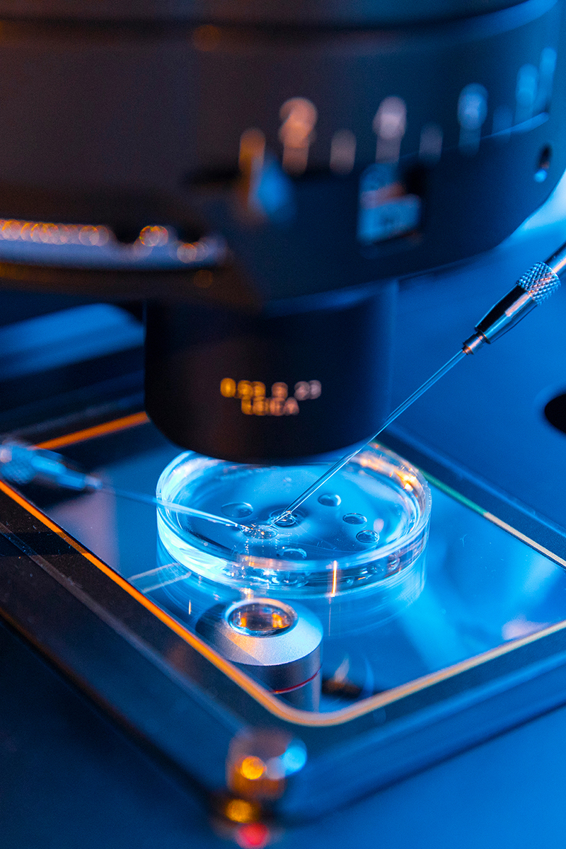 Man,Technician,In,Biology,Managing,Hightech,Laboratory,Equipment